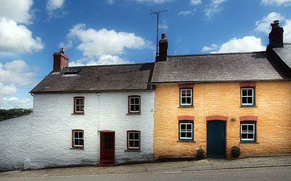 interior and exterior views of 2 Penrhiw holiday cottage