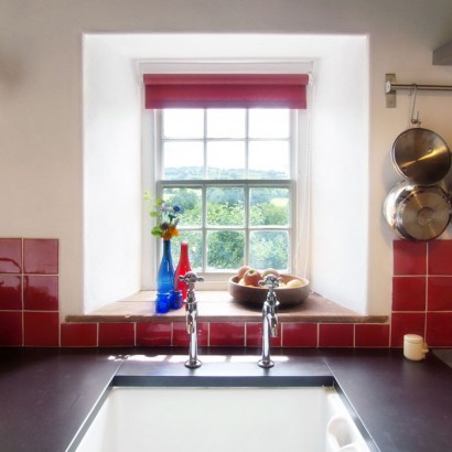 Detail of Kitchen (2). Photo by Under the Thatch